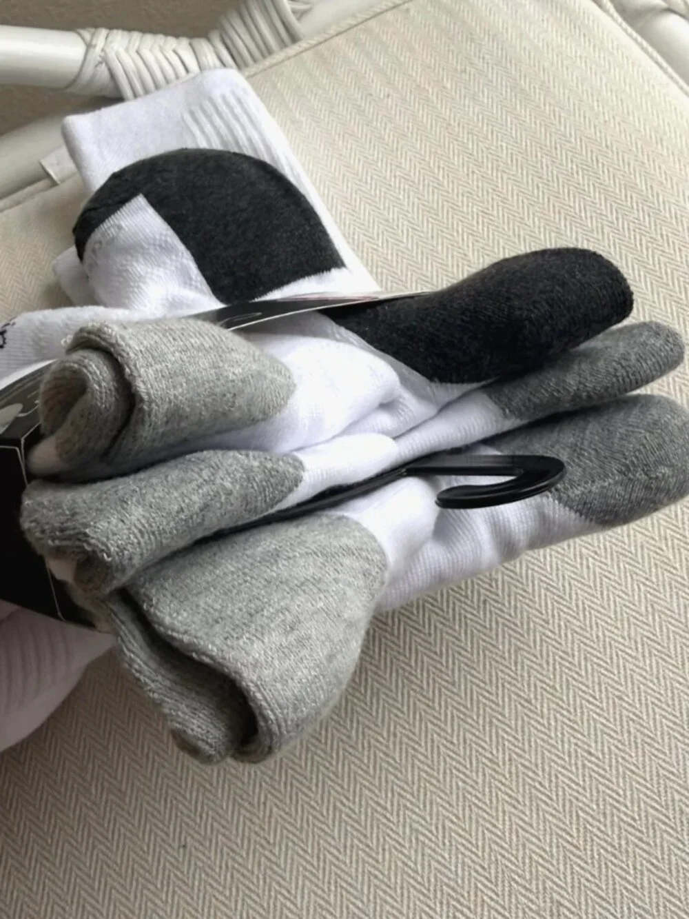 Calvin Klein Men's Cushion Crew Socks 5 Pair Pack White One Size NWT